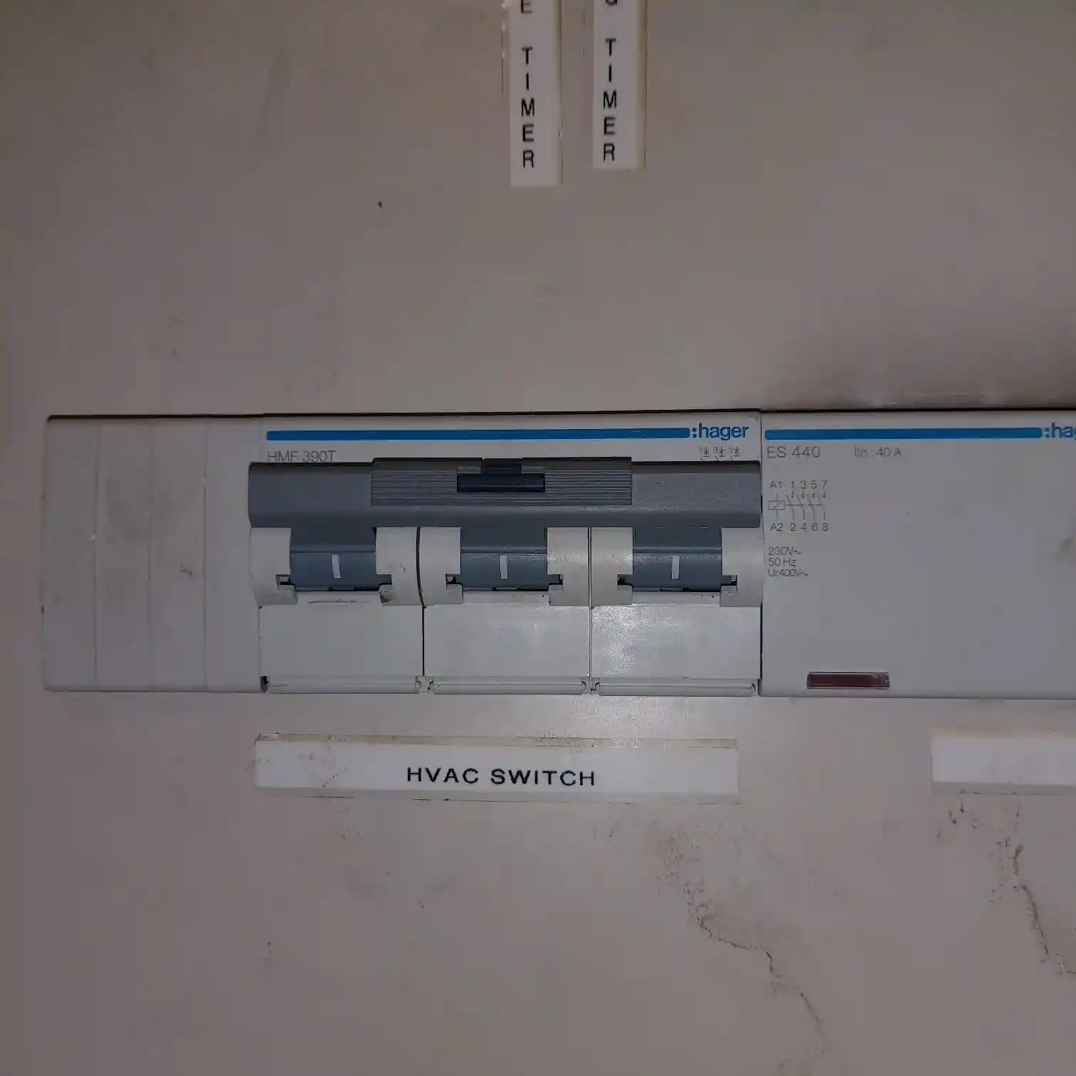 24 Hours Emergency Electrician near Barnes